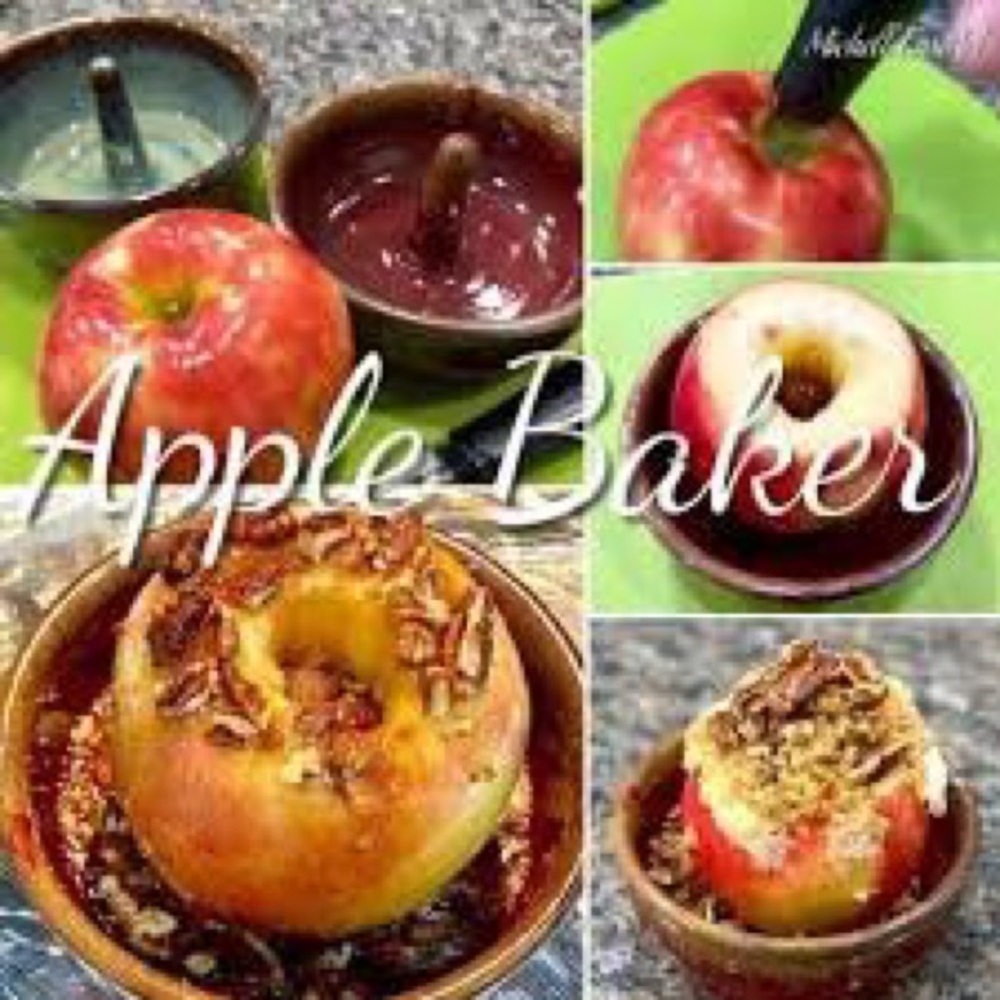 Lovely D. HOWARD Apple BAKER Stoneware POTTERY 5”x2.5”
